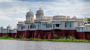 Neer Mahal
